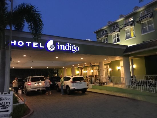 hotel indigo st petersburg reviews